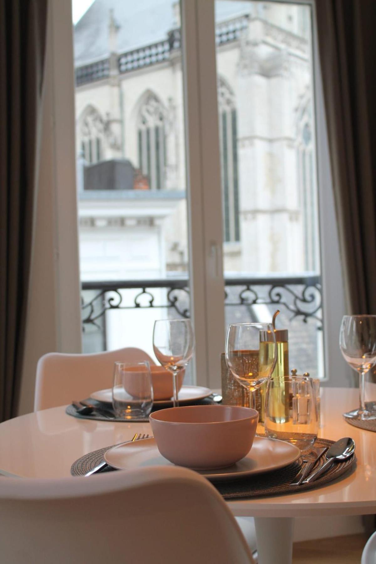 Appartement Cozy With Cathedral View On The 3rd Floor Antwerpen